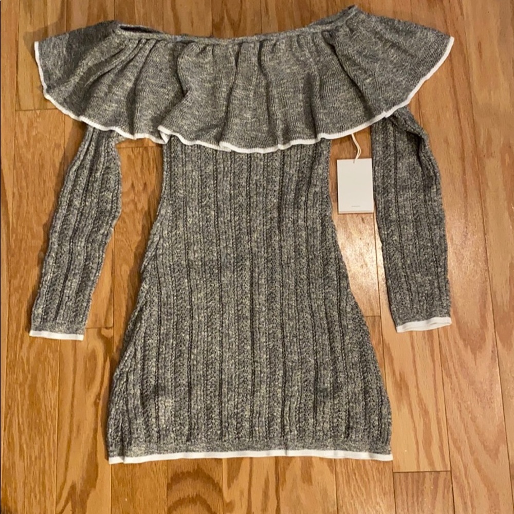 Tularosa Allison off the shoulder cable knit crochet sweater dress XS Gray NWT - Picture 8 of 10